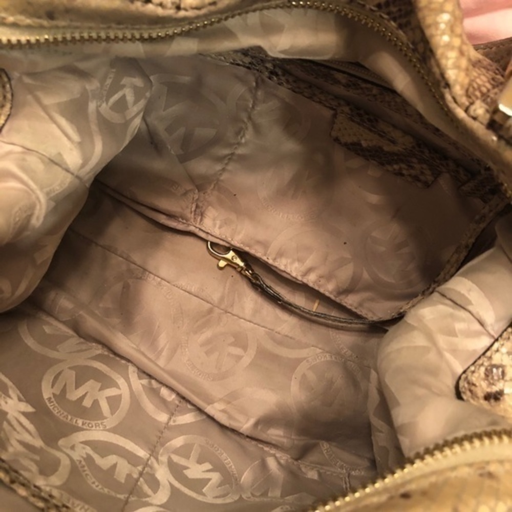 Michael kors snakeskin python embossed leather bag - image 9